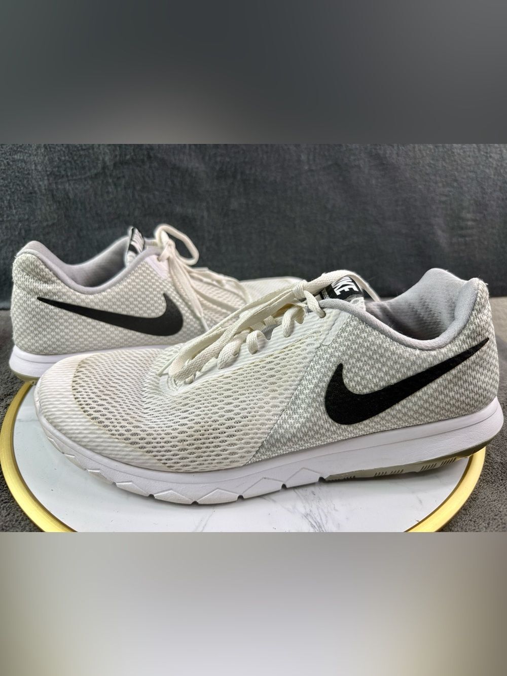 Nike Cream and Black Mesh Athletic Running Sneakers